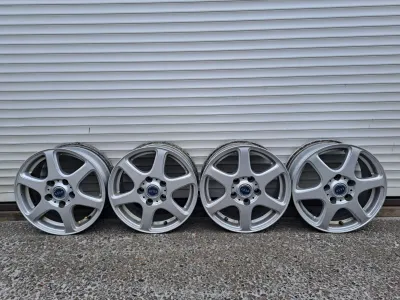 Лот: 23457905. Фото: 1. Комплект Оригинальных Литых дисков... Диски