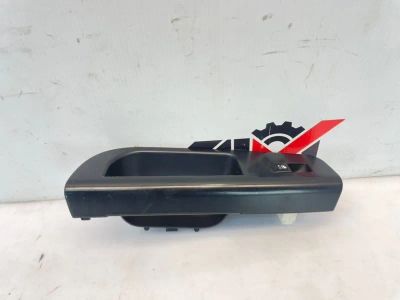 Лот: 25896704. Фото: 1. кнопка стеклоподъемника Kia Ceed... Кузов