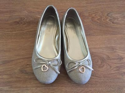 Лот: 6033517. Фото: 1. Туфли для праздника Monsoon р... Туфли