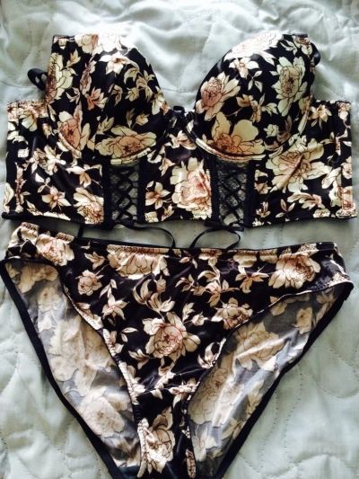 Лот: 4960793. Фото: 1. Комплект шелковый. Нижнее бельё