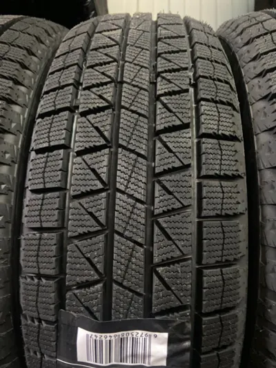 Лот: 25850060. Фото: 1. Зимняя резина 185/60 R-14 " Royal... Шины