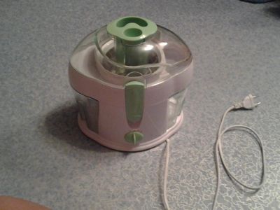 Лот: 3431394. Фото: 1. Соковыжималка. Кухонная