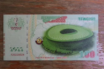 Лот: 21642803. Фото: 1. Катар 100 риал 2022 года. Футбол... Частные выпуски, копии банкнот