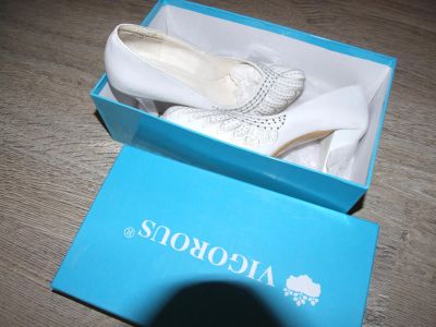 Лот: 4928210. Фото: 1. Свадебные туфли. Туфли