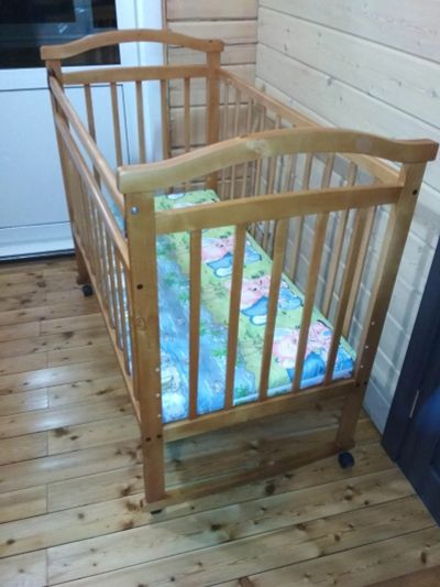 Лот: 14655523. Фото: 1. Кроватка детская качественная... Детские кровати и кроватки