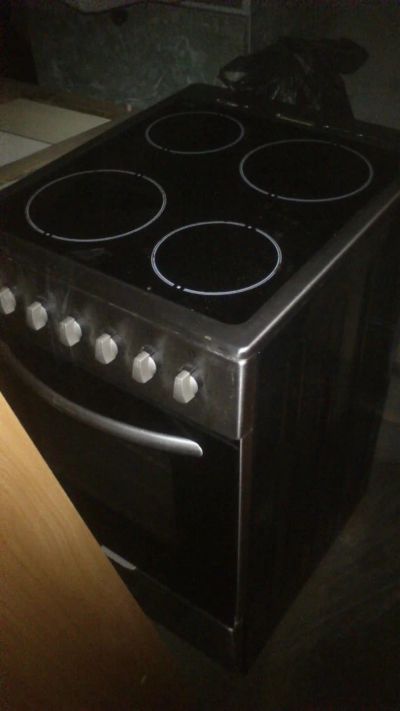 Лот: 6125340. Фото: 1. Электроплита. Плиты, духовые шкафы, варочные поверхности