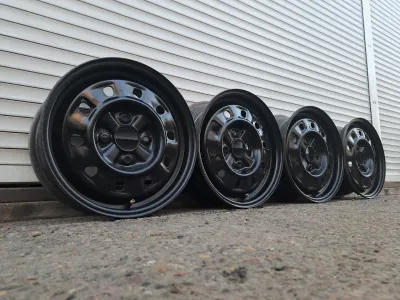 Лот: 24682004. Фото: 1. Комплект Оригинальных Заводских... Диски