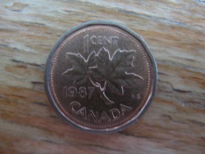 Лот: 21072444. Фото: 1. Канада 1 цент 1987 года. Америка