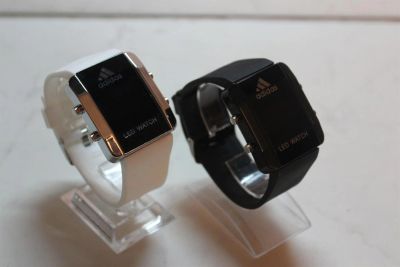 Лот: 3499090. Фото: 1. часы adidas с черным ремешком... Другие наручные часы
