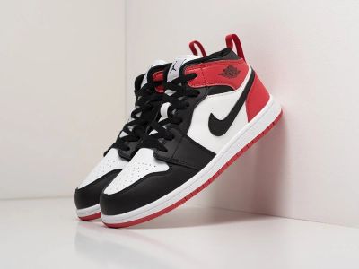 Лот: 18676417. Фото: 1. Кроссовки Nike Air Jordan 1 Mid... Кеды, кроссовки