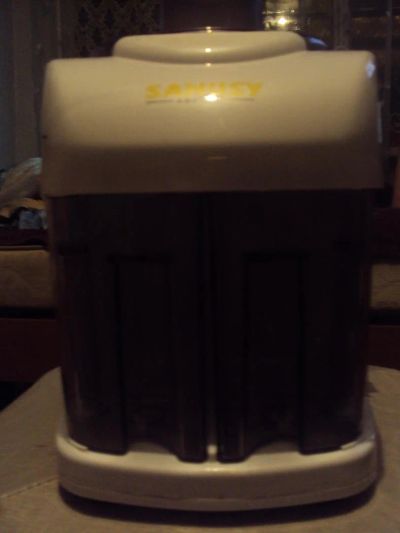 Лот: 4962352. Фото: 1. Соковыжималка. Кухонная