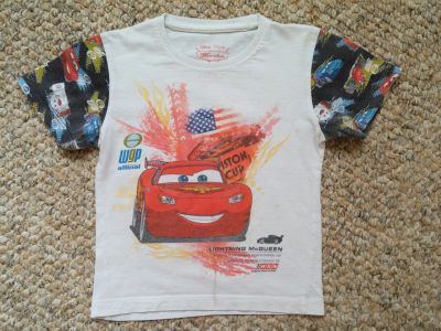 Лот: 7954001. Фото: 1. Классная футболка Молния Макквин... Футболки, поло, топы, лонгсливы