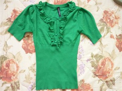 Лот: 840257. Фото: 1. Кофточка 42 размер. Свитеры, толстовки, худи