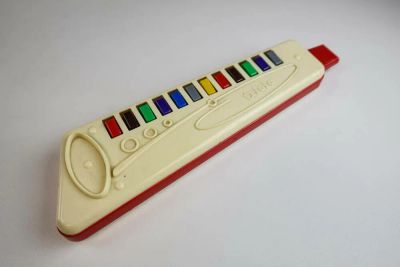 Лот: 24907206. Фото: 1. Triola, 12 клавиш,Детский музыкальный... Музыкальные