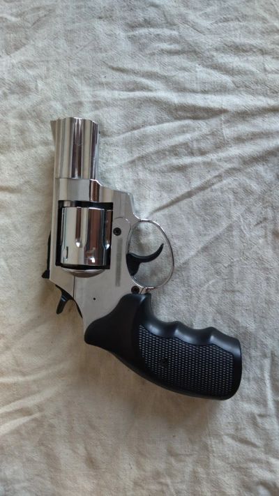 Лот: 19821455. Фото: 1. Охолощенный револьвер Таурус СО... Сигнальное и охолощенное (СХП) оружие