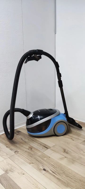 Лот: 25882825. Фото: 1. Пылесос с аквафильтром Samsung... Пылесосы, паровые швабры