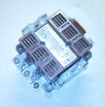 Лот: 25885399. Фото: 1. Пускатель магнитный ПМА-4100. Магнитные пускатели, контакторы, реле