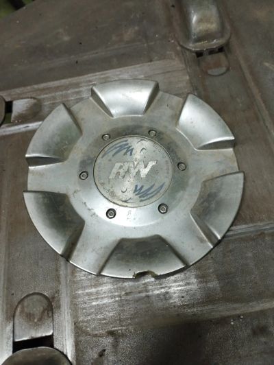 Лот: 25882861. Фото: 1. Крышка для литья RW. Колпаки