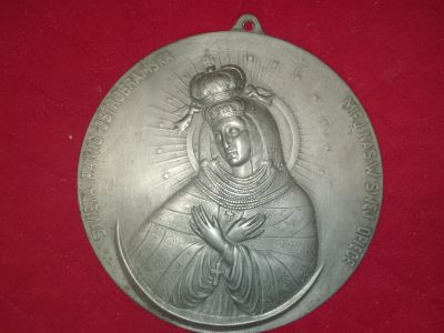 Лот: 21388767. Фото: 1. Медальон-икона Божья Матерь Остробрамска. Предметы интерьера и быта