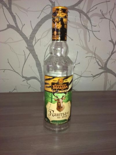 Лот: 5519532. Фото: 1. 2 одинаковых Бутылки 0.5 л. Кружки, стаканы, бокалы