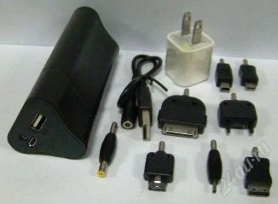 Лот: 1718607. Фото: 1. Переносное зарядное устройство... Зарядные устройства, блоки питания, адаптеры сетевые для смартфонов