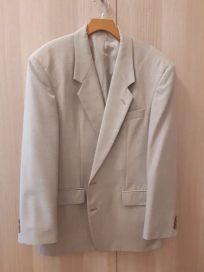Лот: 20560146. Фото: 1. Шерстяной пиджак, размер М. Пиджаки