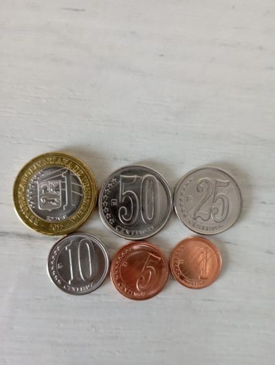 Лот: 19679520. Фото: 1. Набор монет Венесуэла. Наборы монет