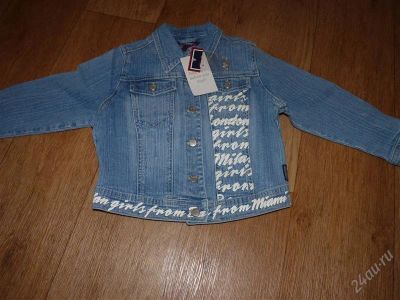 Лот: 2880775. Фото: 1. Джинсовая куртка на девочку.(104... Костюмы, пиджаки, комбинезоны