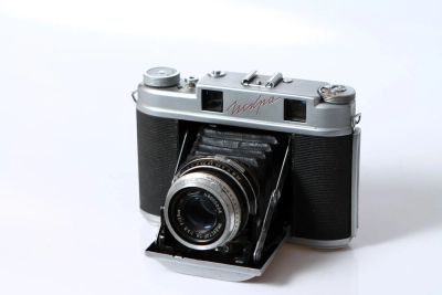 Лот: 10444868. Фото: 1. "Искра" начинающему коллекционеру... Плёночные дальномерные, шкальные