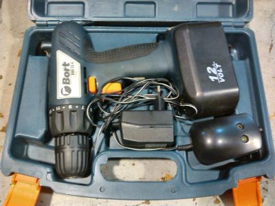 Лот: 4142854. Фото: 1. Шуруповерт 12. Электроинструмент