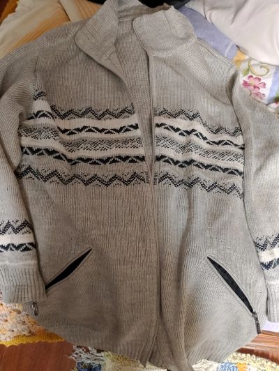 Лот: 25804958. Фото: 1. Мужской кардиган на молнии. Свитеры, толстовки, худи