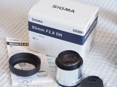 Лот: 4552419. Фото: 1. Sigma AF 60mm f/2.8 DN Micro Four... Объективы