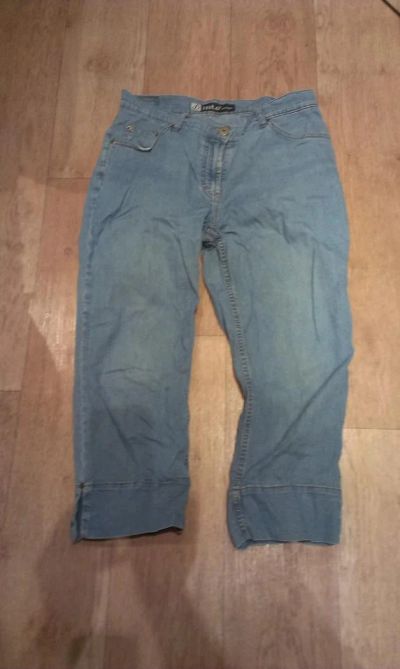 Лот: 4620876. Фото: 1. бриджи джинсовые. Брюки, шорты