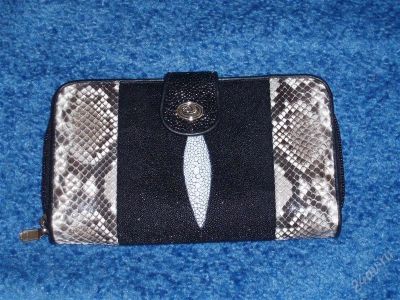 Лот: 844653. Фото: 1. кошелёк из ската со ставками питона. Бумажники, кошельки, портмоне