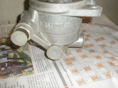 Лот: 25886488. Фото: 1. 11.3531010-70 Кран прицепа двухпроводной. Двигатель и элементы двигателя