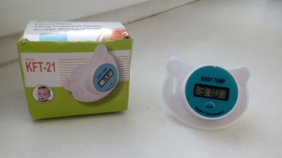 Лот: 17066556. Фото: 1. Пустышка с термометром. Медицинские товары