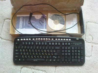 Лот: 1003030. Фото: 1. Компьютерная мультимедийная клавиатура... Клавиатуры и мыши