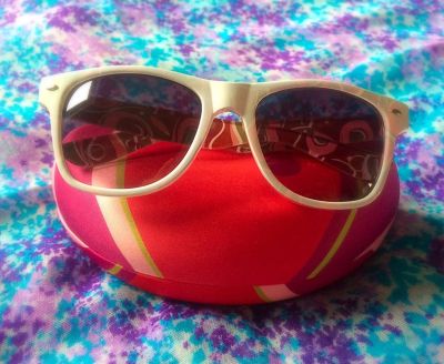 Лот: 4665737. Фото: 1. Солнцезащитные очки Mary Kay в... Очки солнцезащитные