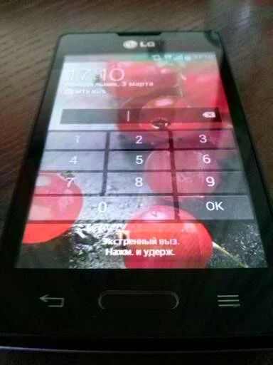 Лот: 3806892. Фото: 1. LG E440 Optimus L4 Black. рабочий... Смартфоны