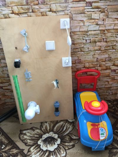 Лот: 16186739. Фото: 1. Бизиборд и машинка. Машины и техника