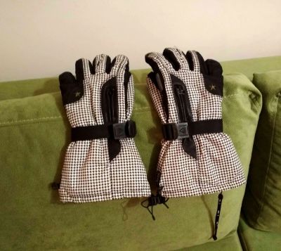 Лот: 12747424. Фото: 1. Перчатки Level (снoуборд). Другое (сноубординг)