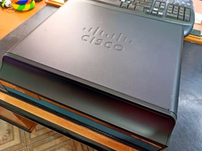 Лот: 25740143. Фото: 1. Маршрутизатор Cisco 1941. Очень... Маршрутизаторы (роутеры)