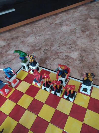 Лот: 19495212. Фото: 1. шахматные фигурки марвел. Игрушки
