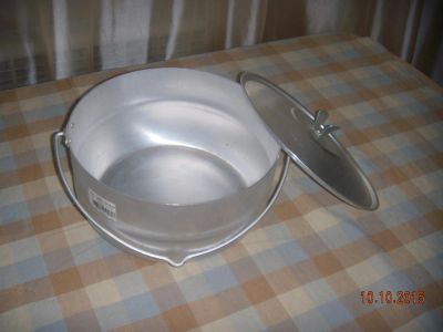 Лот: 6246472. Фото: 1. Котелок алюминиевый, 6 л диам... Туристическая, походная мебель