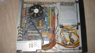 Лот: 5679340. Фото: 1. Компактный системник. Компьютеры в сборе