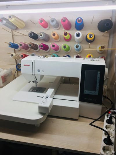 Лот: 17948014. Фото: 1. Вышивальная машинка janome500e... Швейная, вязальная