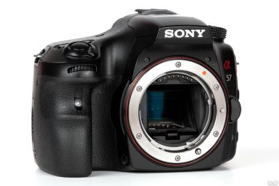 Лот: 13233082. Фото: 1. Sony Alpha 57 (SLT-A57) Body. Цифровые зеркальные