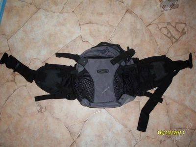 Лот: 1441895. Фото: 1. сумка на пояс. Спортивная символика и атрибутика