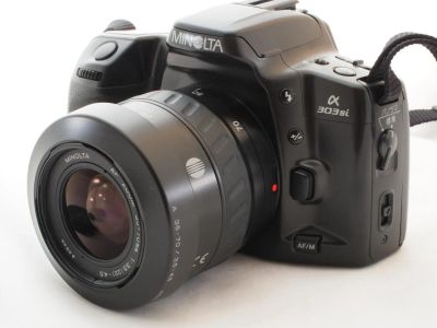 Лот: 9906929. Фото: 1. Minolta 303 si c зум объективом... Плёночные зеркальные