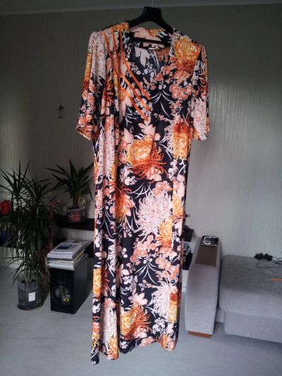 Лот: 7005701. Фото: 1. Платье размер 52. Платья